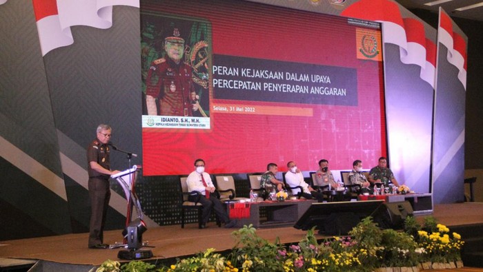 Rapat Koordinasi Percepatan Realisasi APBD Kabupaten/Kota, Pembangunan Infrastruktur di Sumatera Utara yang dilaksanakan di Hotel Santika Jalan Kapten Maulana Lubis, Medan, Selasa (31/5/2022). Istimewa
