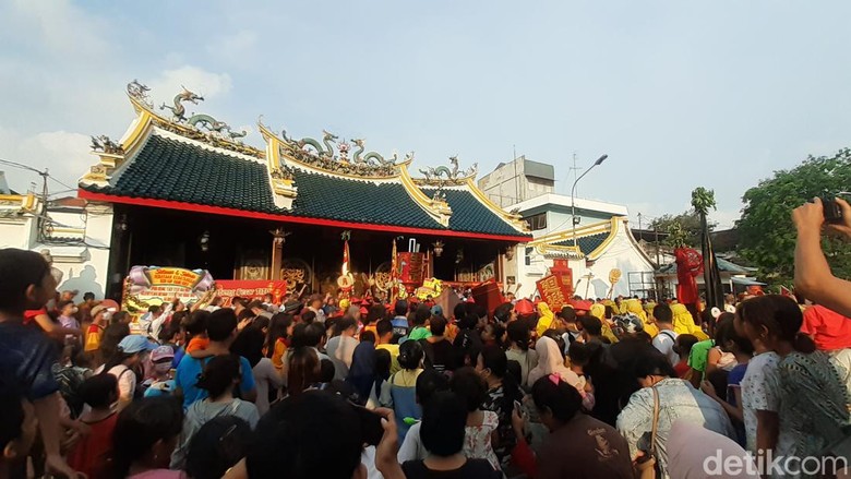 Kirab barongsai di Kelenteng Tay Kek Sie Semarang, Rabu (1/6/2022). Kirab barongsai di Kelenteng Tay Kek Sie Semarang, Rabu (1/6/2022).