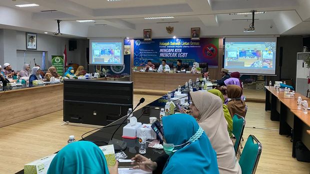 Majelis Ulama Indonesia (MUI) bersama ormas Islam sepakat bahwa LGBT dilarang dalam Islam. Mereka minta perilaku LGBT dilarang dan diatur dalam RKUHP. (dok MUI)