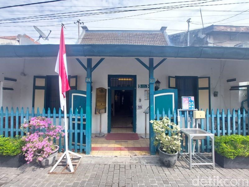 Museum HOS Tjokroaminoto, rumah masa muda Soekarno di Surabaya ramai dikunjungi di Hari Lahir Pancasila.