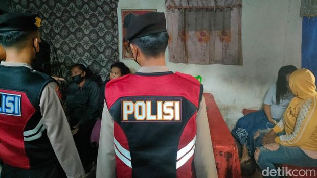 Prostitusi di warung kopi Probolinggo
