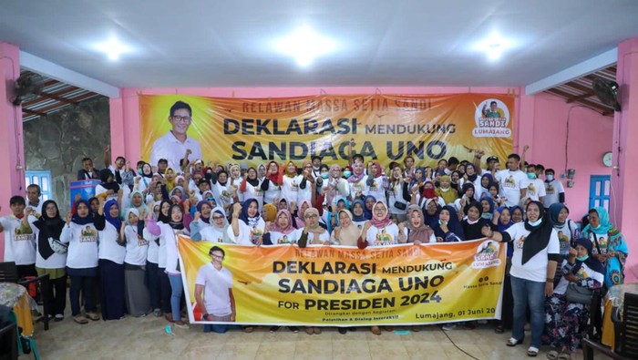 Relawan Sandiaga