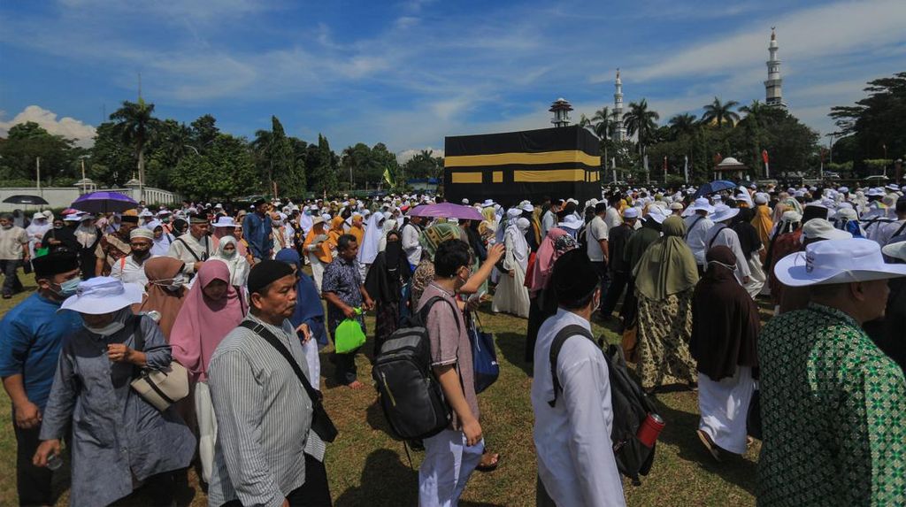 Ribuan Calon Jemaah Ikut Manasik Haji di Bogor