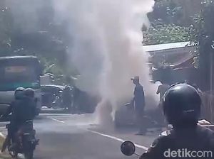 Mobil Terbakar di Sumedang, 4 Penumpang Selamat