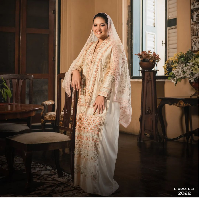 Kahiyang Ayu sendiri belum mengonfirmasi soal kehamilan ketiganya. Saat Lebaran 2022, Kahiyang mengunggah foto penampilannya ketika pemotretan di Rumah Tjong A Fie dengan keterangan soal makanan Lebaran yang siap disantapnya.  Foto: Dok. Instagram@riomotret