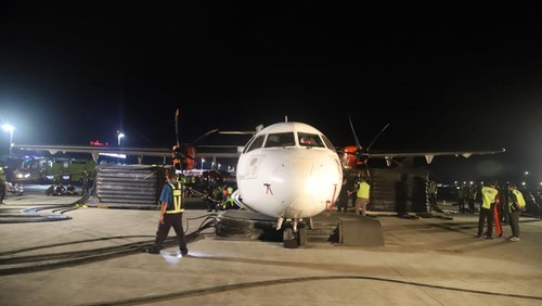 Suasana di Bandara I Gusti Ngurah Rai pasca insiden terperosoknya roda pesawat Wings Air IW 1963 ke dalam saluran drainase, Selasa (31/5/2022).