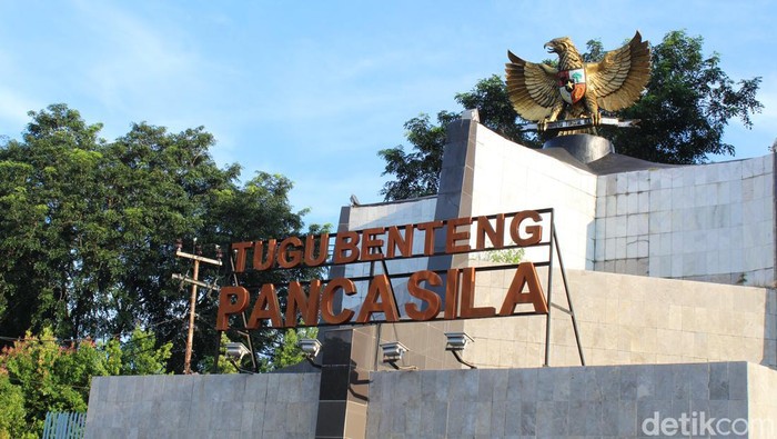 Tugu Bentang Pancasila di Kabupaten Subang.