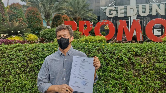 Aktivis pecinta hewan, Roger, melaporkan pendiri Animal Hope Shelter ke Polda Metro Jaya.