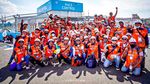 Anies Baswedan Jajal Mobil Formula E di Sirkuit Ancol