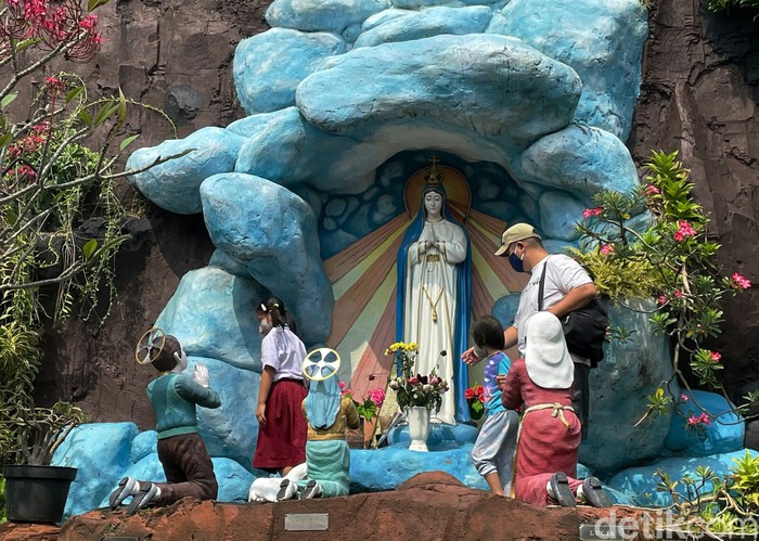 Cagar Budaya Gereja Katolik Santa Maria De Fatima Cagar Budaya Gereja Katolik Santa Maria De Fatima di Glodok, Jakarta Barat