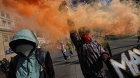 Dalam aksinya, mahasiswa menuntut pemerintah lebih banyak mengeluarkan sumber daya untuk sektor pendidikan.  