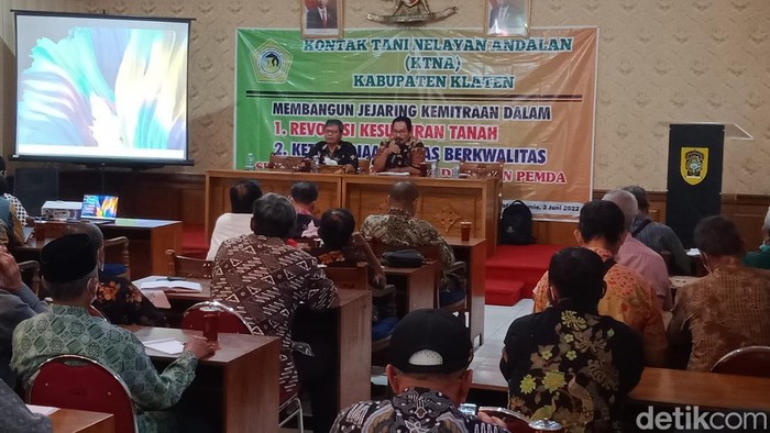 Diskusi revolusi kesuburan tanah KTNA Klaten, Kamis (2/6/2022).