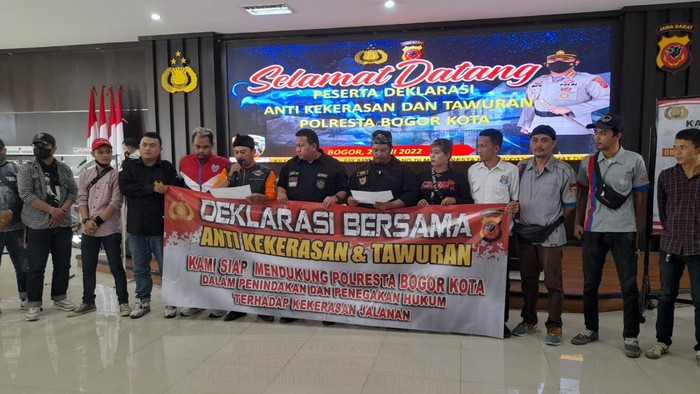 Eks geng motor di Kota Bogor deklarasi anti-tawuran dan dukung polisi tindak tegas geng motor pembuat onar.