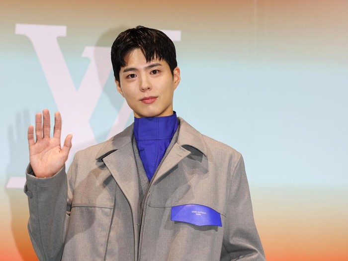 Gaya Park Bo Gum di Louis Vuitton Mens Fall/Winter 2022 Spin-Off Show