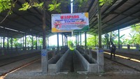 Penutupan dilakukan untuk mencegah penyebaran virus Penyakit Mulut dan Kuku (PMK) setelah ditemukannya kasus pada 200an ekor sapi dengan separuh diantaranya sudah sembuh setelah dilakukan pengobatan oleh dinas terkait.
