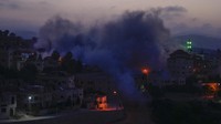 Sebelumnya, polisi Israel menembak empunya rumah, Diaa Hamarsheh pada Jumat (29/5).  Hamarsheh terlibat penembakan di Beni Barak, Israel tengah.  