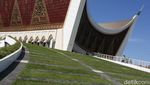Kemegahan Masjid Raya Sumbar yang Masuk Daftar Desain Terbaik Dunia
