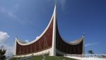 Kemegahan Masjid Raya Sumbar yang Masuk Daftar Desain Terbaik Dunia