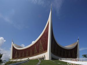 Masjid Raya Sumbar Diberi Nama Syekh Ahmad Khatib Al-Minangkabawi