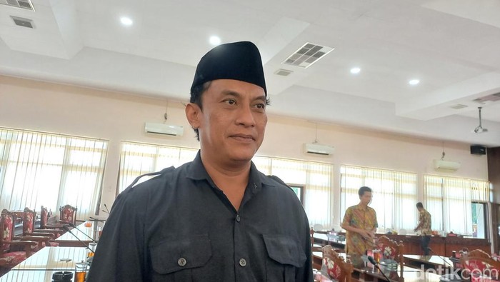Ketua PAC PDIP Kecamatan Eromoko Wonogiri Ari Sumantri . Foto diambil Kamis (2/6/2022).