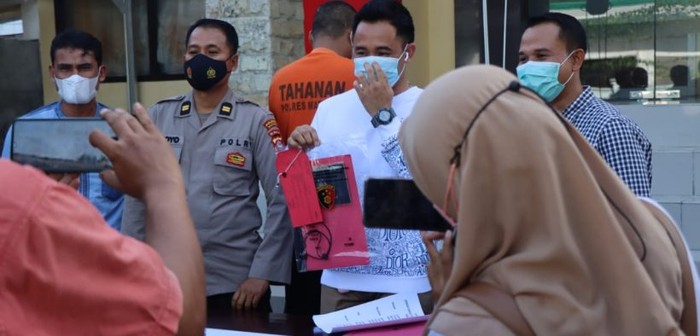 konferensi pers yang di selenggarakan di gedung unit PPA Satreskrim Polresta Mataram, (31/5/2022)