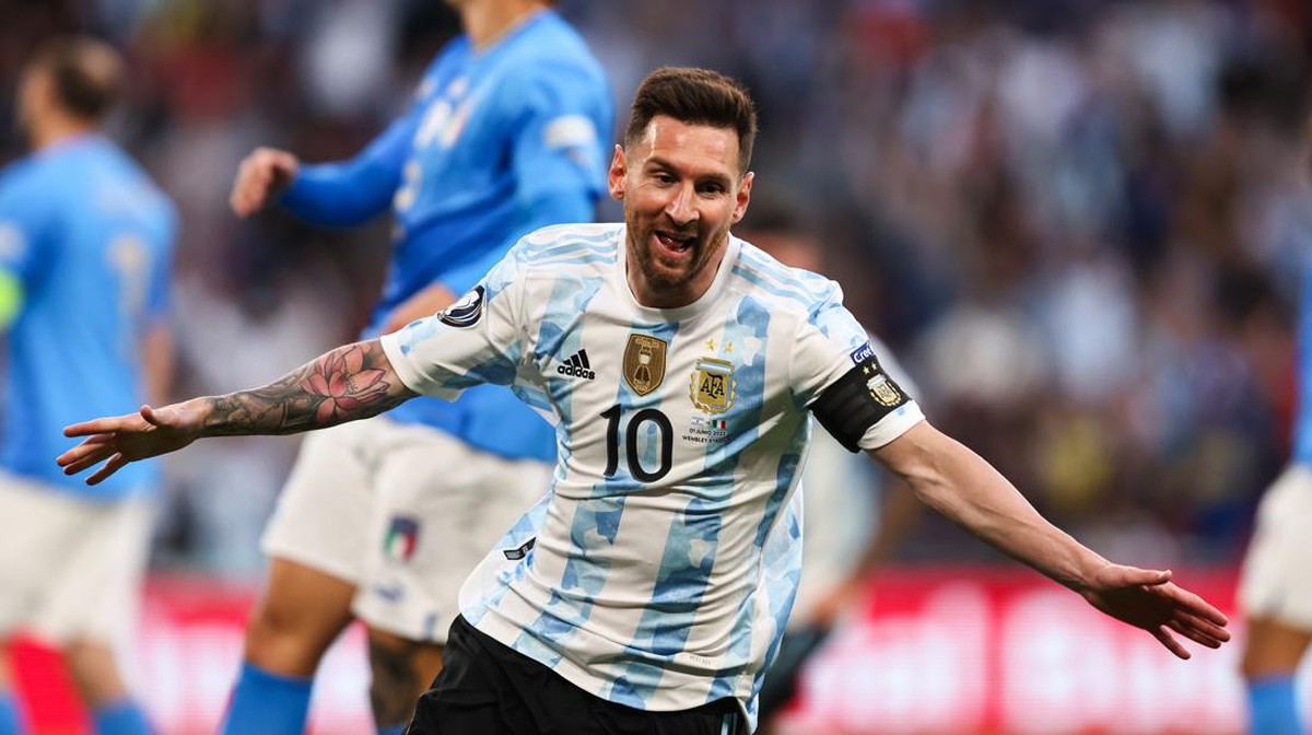Lionel Messi menyumbang dua assist saat Argentina menang 3-0 atas Italia di Finalissima 2022 (Foto: Marc Atkins/Getty Images)