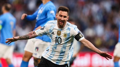 Foto: Aksi Berkelas Lionel Messi Bawa Argentina Juara Finalissima