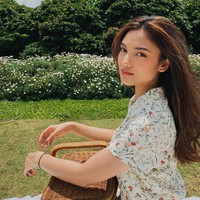 Melihat dari akun Instagramnya diketahui jika Malika Bestari sempat beberapa kali menjadi model untuk beragam produk. Tak hanya itu saja, Malika juga senang membagikan foto-foto travellingnya dengan pemandangan-pemandangan yang indah. Foto: Instagram/@malika.bstr