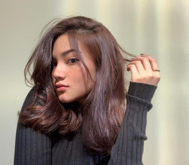 Hingga saat ini Malika sudah berhasil memperoleh lebih dari 17,8 ribu pengikut di Instagram. Semenjak video kedekatannya dengan Afgan viral, unggahan-unggahan di Instagram Malika pun jadi banyak mendapat komentar dari netizen. Foto: Instagram/@malika.bstr