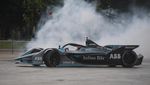 Momen Meet and Greet Pebalap Formula E di Monas