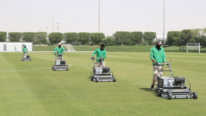 Soccer Football - 2022 Qatar World Cup Training Facilities and Hotels - Doha, Qatar - May 30, 2022 General view of a training pitch ahead of the 2022 Qatar World Cup REUTERS/Mohammed Dabbous