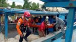 Momen Evakuasi Nelayan yang Keracunan Gas Freon AC di Sambas