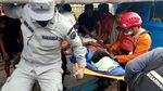 Momen Evakuasi Nelayan yang Keracunan Gas Freon AC di Sambas