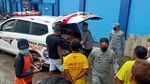 Momen Evakuasi Nelayan yang Keracunan Gas Freon AC di Sambas