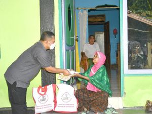 Tak Sempat Bertemu Langsung, Jokowi Kirim Bantuan untuk Nenek Sofia di Ende