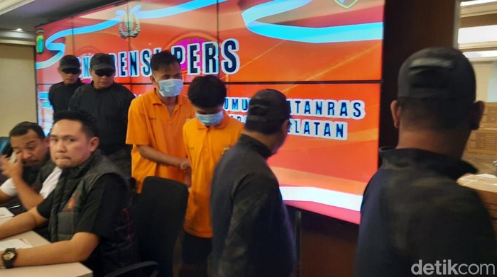 Pembunuh pria yang mayatnya ditemukan dalam karung (Yogi Ernes/detikcom)