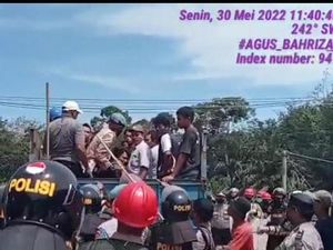2 Anggota Polres Rokan Hulu Diperiksa Buntut Banting Pria dari Truk