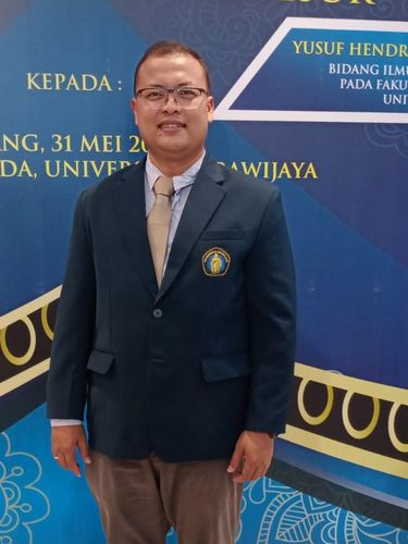 guru besar ub