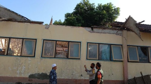 Ruang kelas SDN Bilebante itu ambruk pada, Kamis (2/6/2022) sekitar pukul 05.00 WITA.