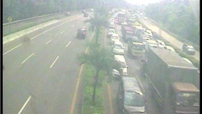 Screenshot CCTV Tol JORR via aplikasi Travoy