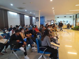 M-Paspor Kerap Bermasalah Jadi Pemicu Antrean di Imigrasi Denpasar