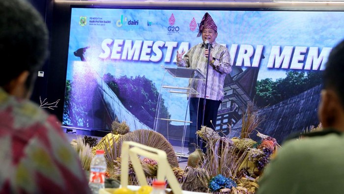 Semesta Dairi Memanggil merupakan program penguatan destinasi pariwisata dan kebudayaan dengan cara menerapkan konsep promosi pariwisata kreatif dengan terobosan baru di dalam semangat G20.

Selain itu, kegiatan ini juga bertujuan mengenalkan Dairi dengan berbagai kekayaan alam, budaya dan masyarakatnya yang selama ini tidak terdengar.