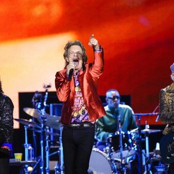 Foto Michael Jackson sampai Mick Jagger Terpampang di Epstein Files