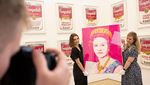 Wah! Lukisan Warhol tentang Ratu Elizabeth II Dilelang Rp 2,7 M