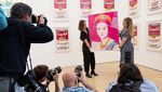 Wah! Lukisan Warhol tentang Ratu Elizabeth II Dilelang Rp 2,7 M