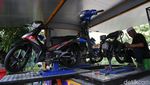 Warga Rusun Jatinegara Barat Diajari Perbengkelan dan Tune Up Motor