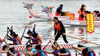 Selain perlombaan, acara tersebut juga akan menampilkan sejumlah kegiatan budaya, seperti Lomba Model Perahu Naga Remaja Lintas Selat 2022, Parade Adu Perahu Naga, dan Forum Budaya Festival Perahu Naga Lintas Selat ke-18.