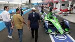 Saat Anies Tinjau Paddock Tim Formula E