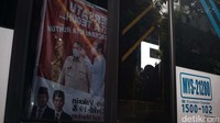 Tidak jelas sejak kapan baliho Jokowi-Prabowo terpasang. Tidak ada nama si pembuat yang tercantum di baliho tersebut. 