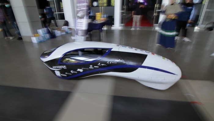 Bukan Bensin atau Listrik, Mobil Ini Berenergi Hidrogen Lho Tim Antasena Institut Teknologi Sepuluh Nopember (ITS) kembangkan mobil berenergi hidrogen yang disiapkan untuk kompetisi internasional. Seperti apa bentuknya?